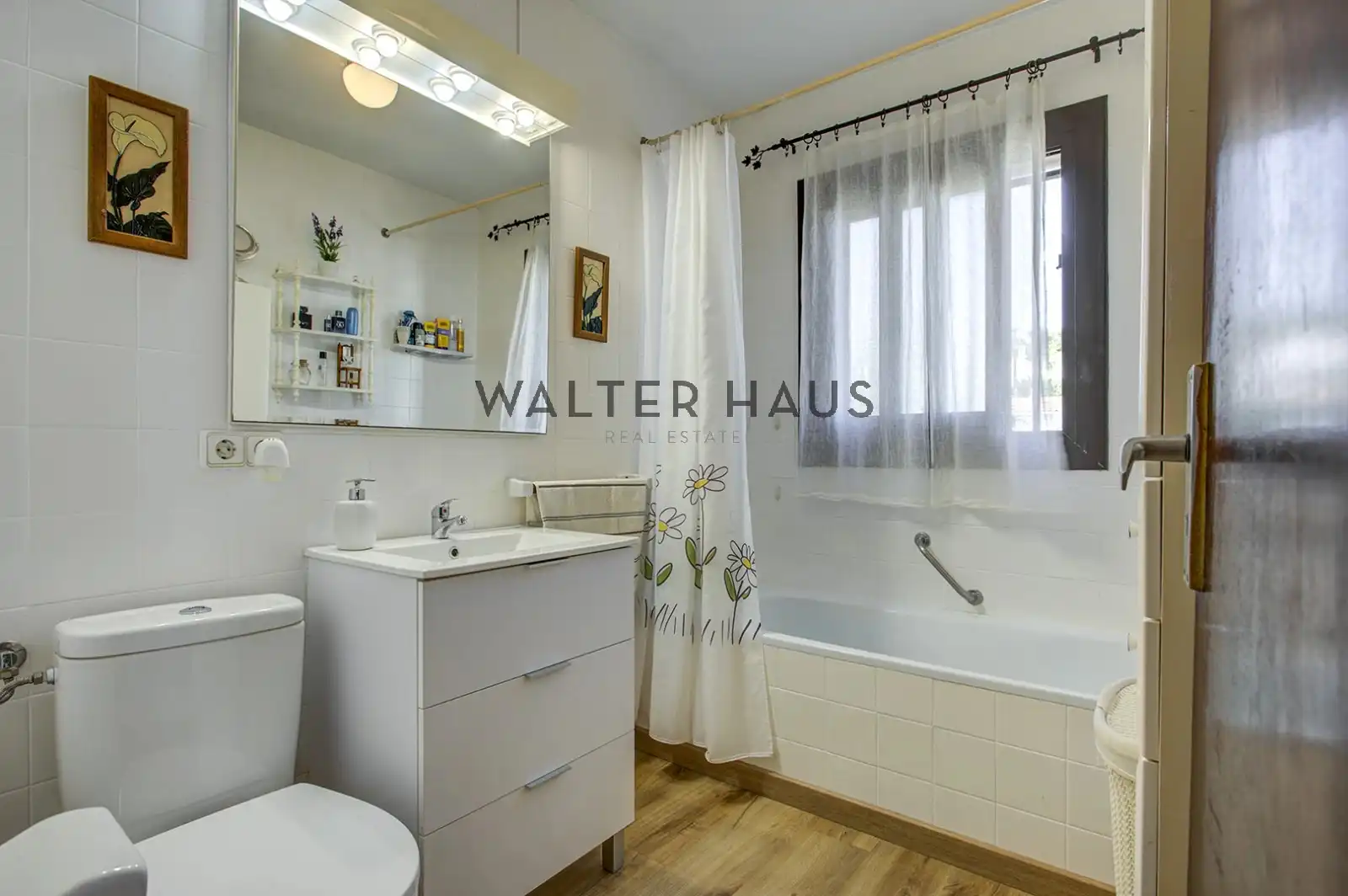 Baño de Casa o chalet en venta en Vall-llobrega con Jardín privado, Terraza y Balcón