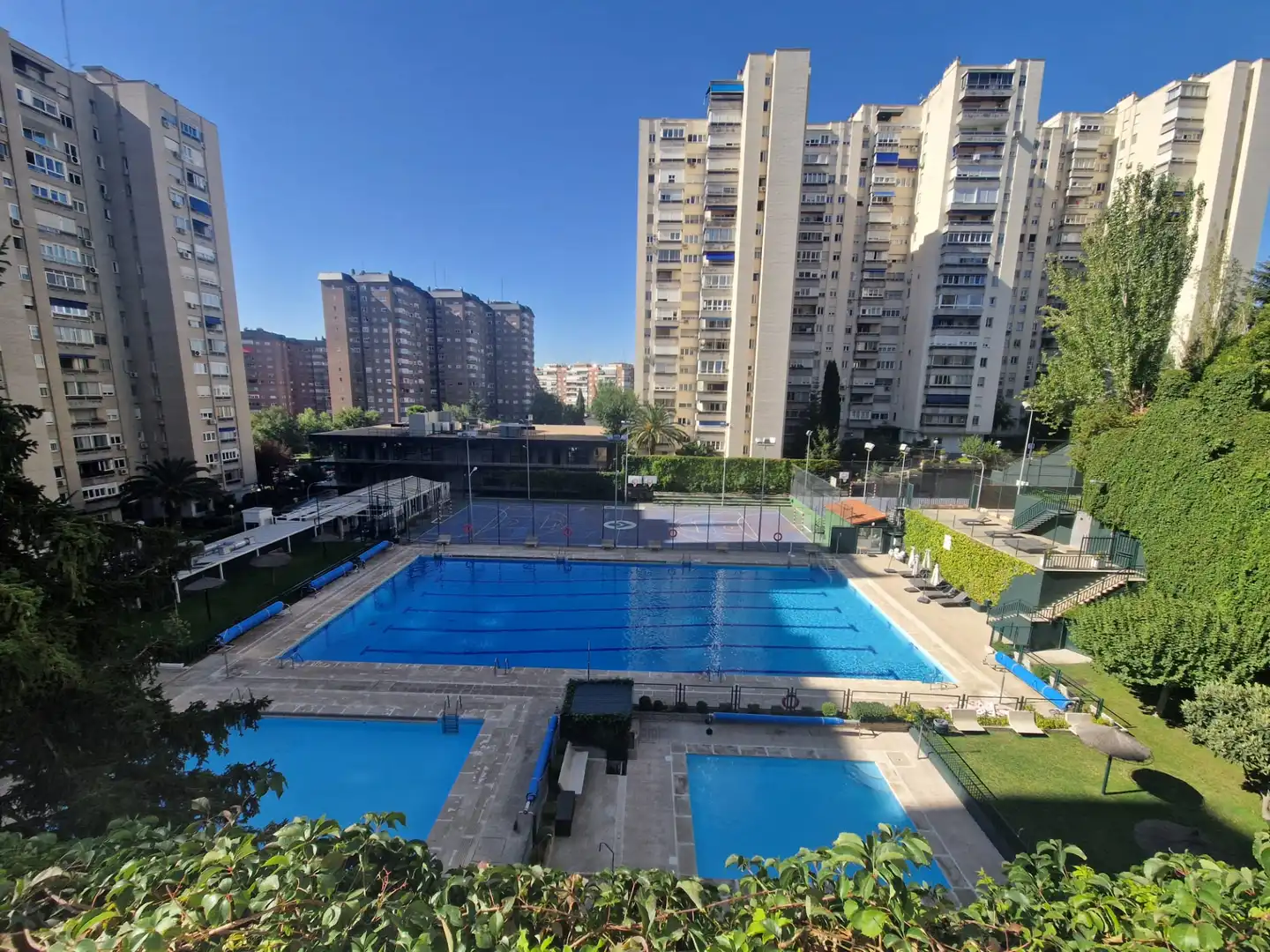 Piso en venta en Avenida del Cardenal Herrera Oria, 169, Pilar