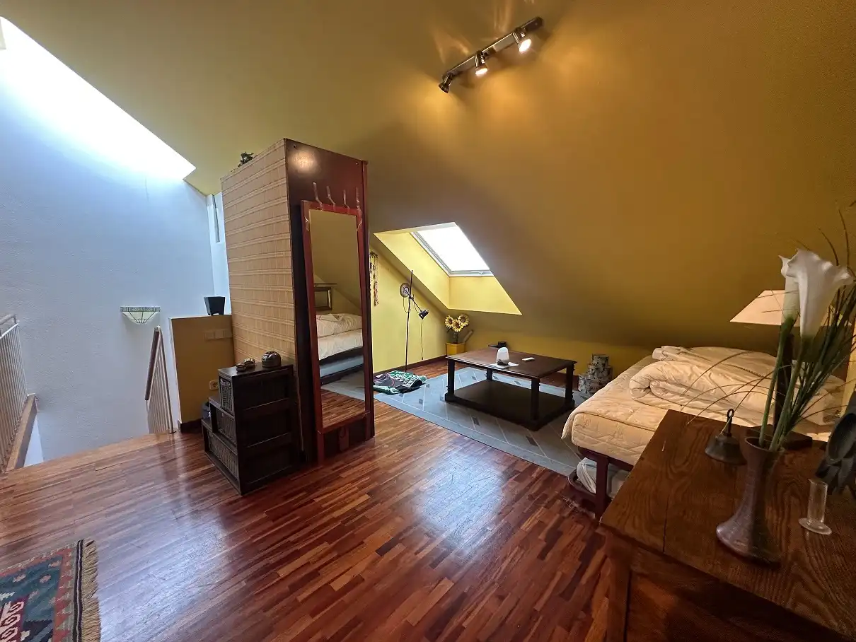Habitación de Casa o chalet en venta en Santiago de Compostela  con Calefacción, Jardín privado y Parquet