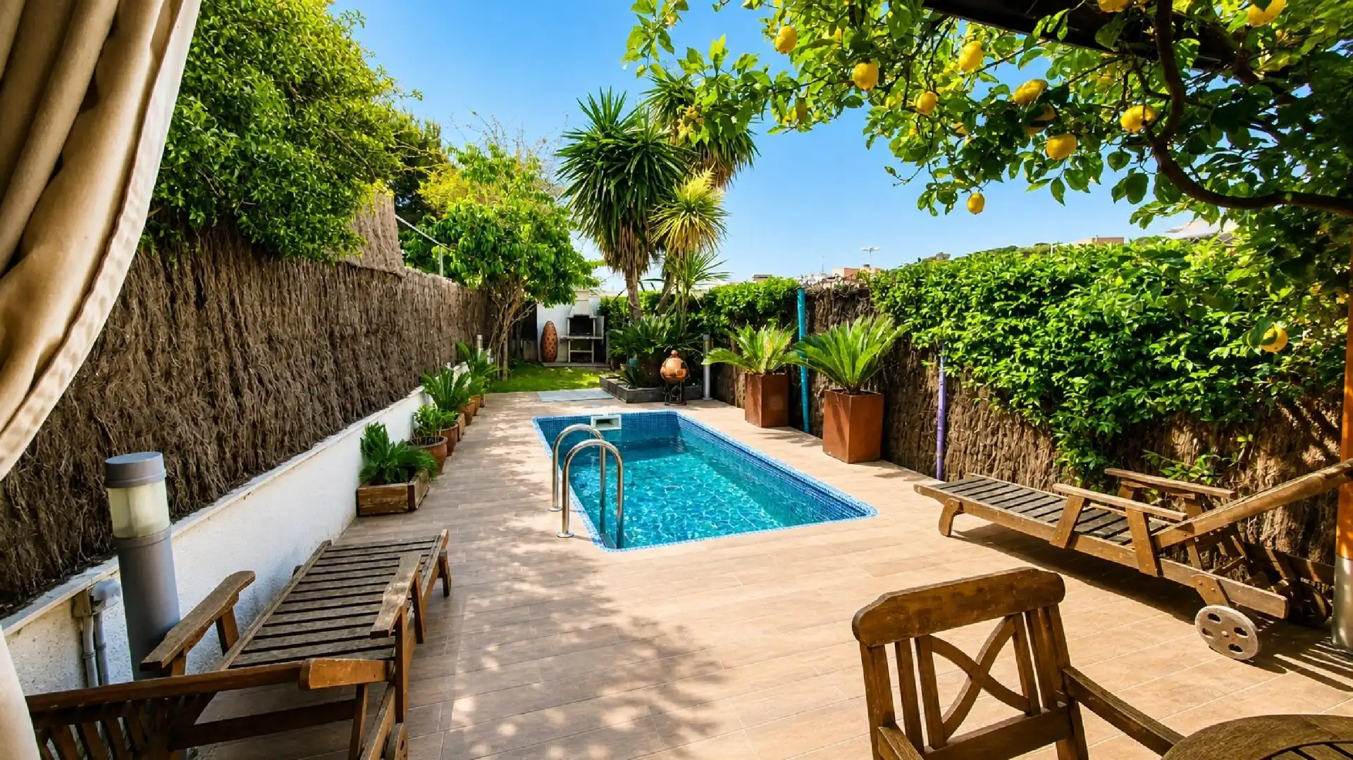 Swimming pool of Detached homes for sale in Canet de Mar  with Air Conditioner, Private garden and Terrace