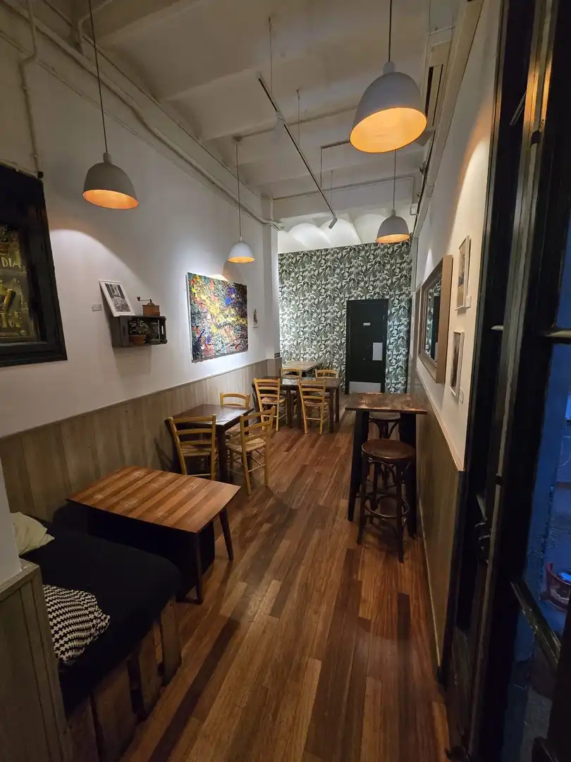 Business premises for transfer in Eixample, imagen 6
