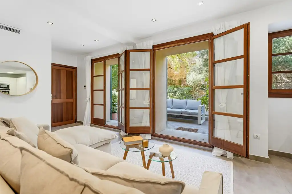 Wohnzimmer von Erdgeschoss zum Verkauf in  Palma de Mallorca mit Klimaanlage, Heizung und Parkett