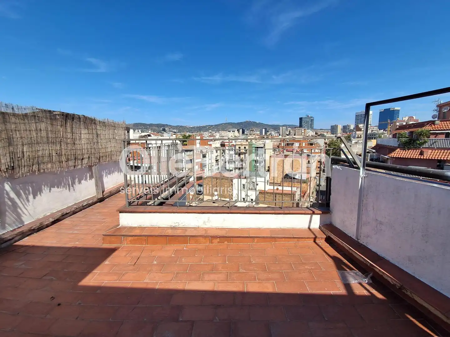 Terrassa de Oficina de lloguer en Sants - Montjuïc
