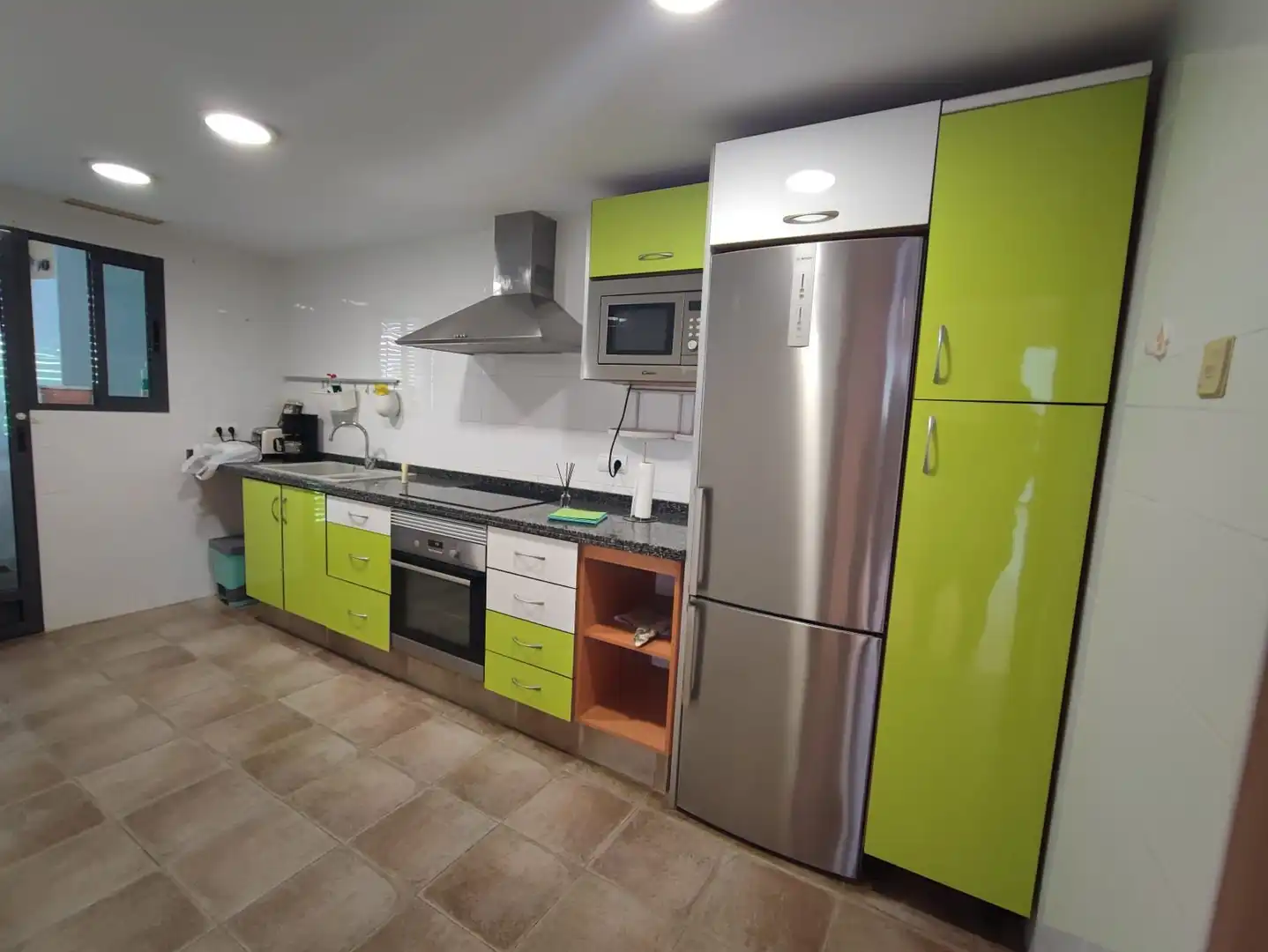 Kitchen of Flat for sale in Sueca  with Air Conditioner and Storage room