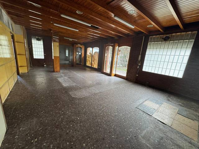 Local comercial en Alquiler en Centre