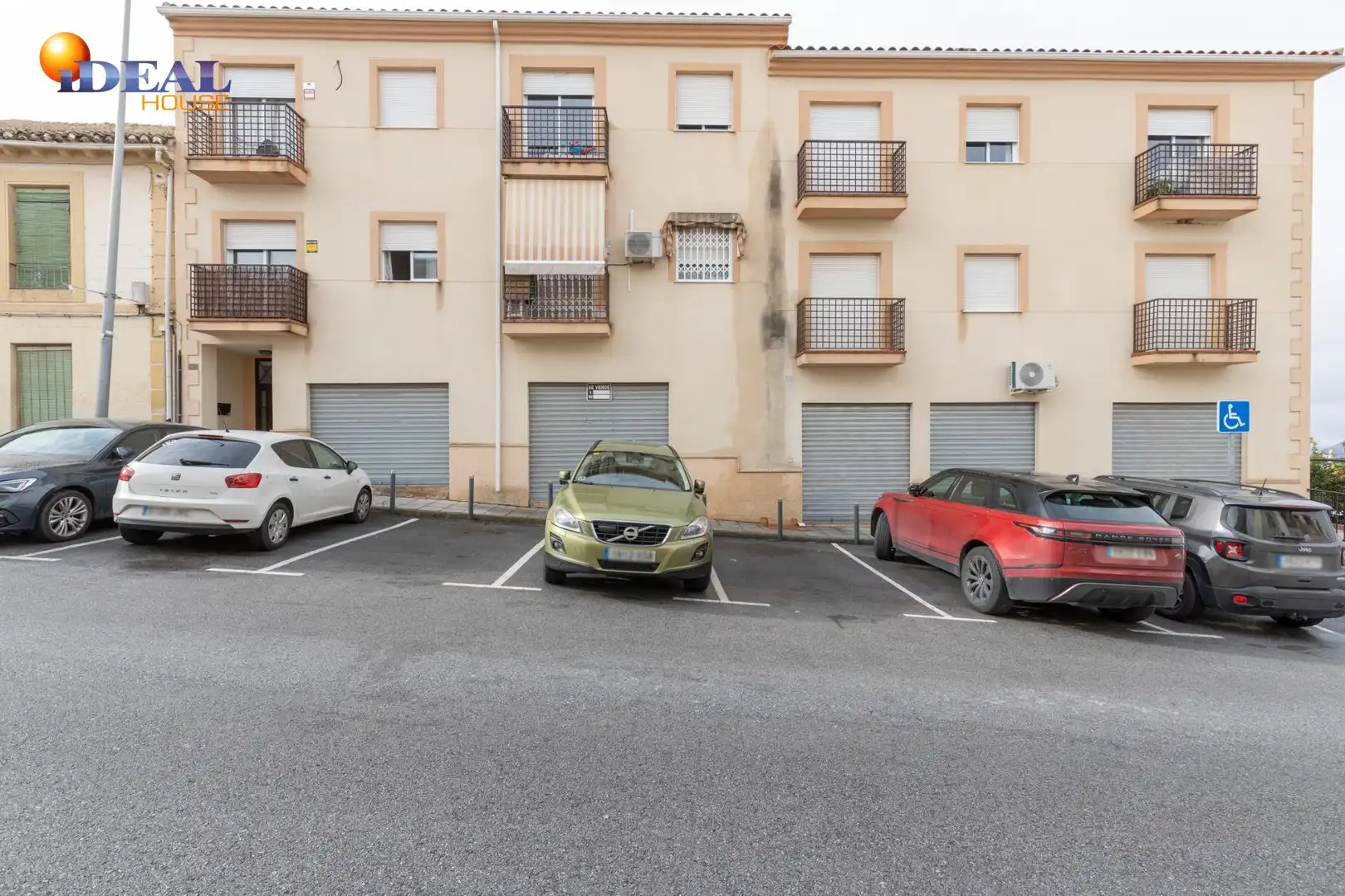 Parkplatz von Wohnung zum Verkauf in Güevéjar mit Balkon