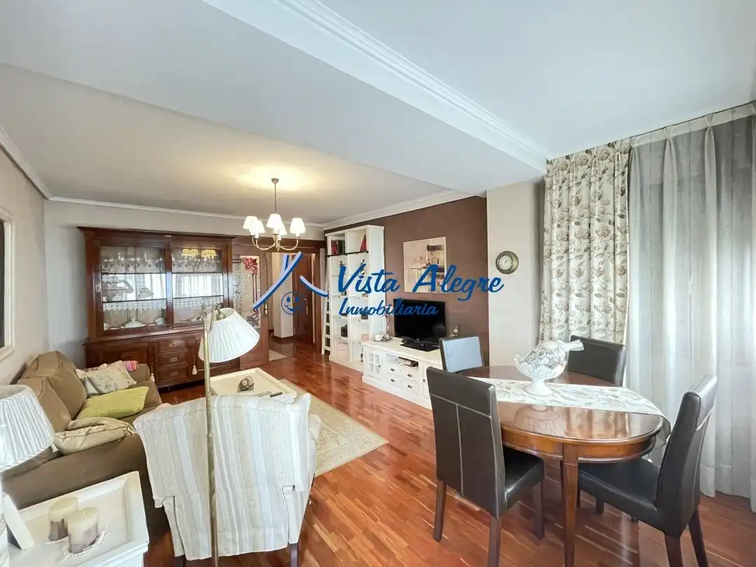 Sala de estar de Piso de alquiler en Haro con Calefacción, Terraza y Trastero