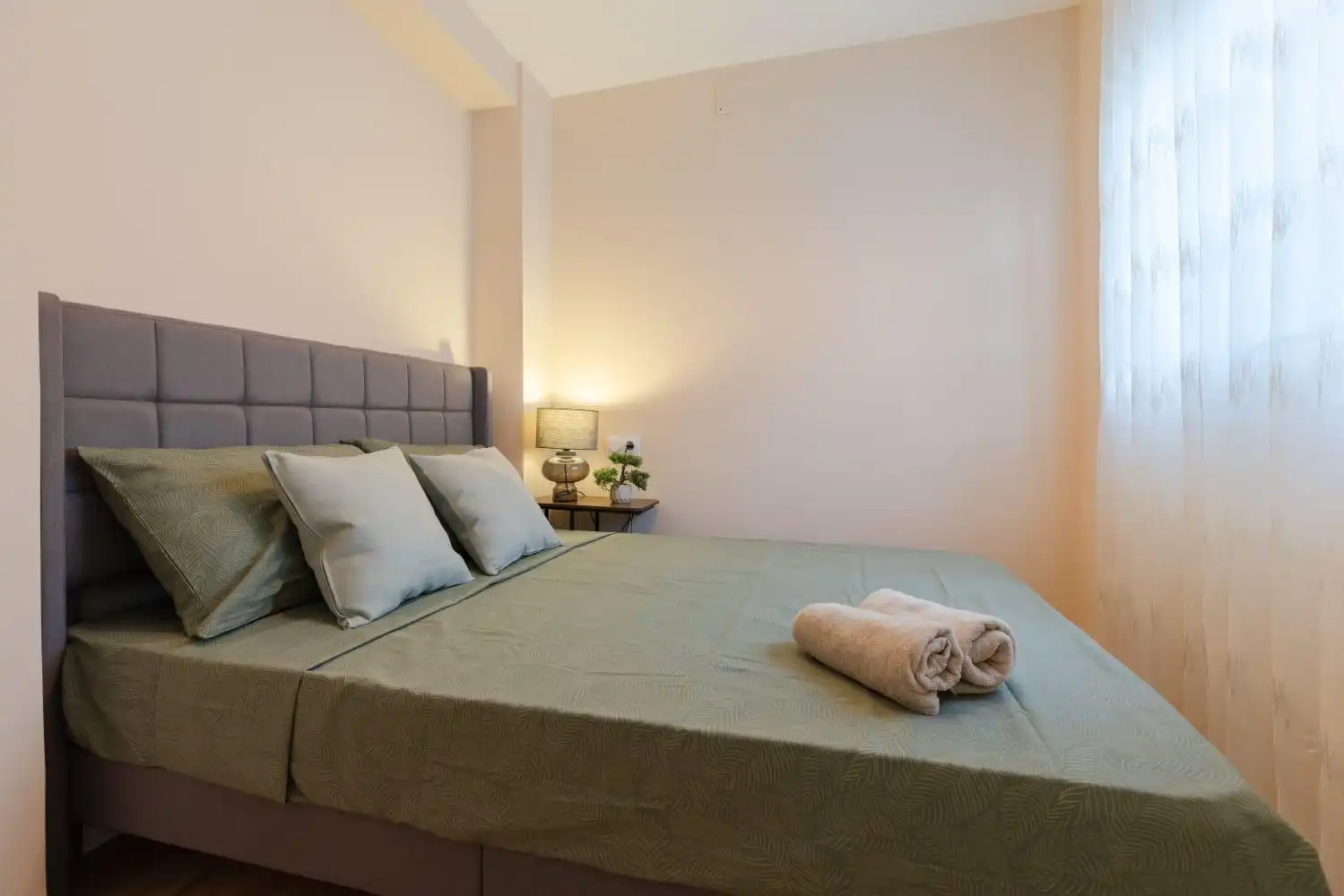 Habitación de Planta baja en venta en Torrevieja con Amueblado, Horno y Microondas