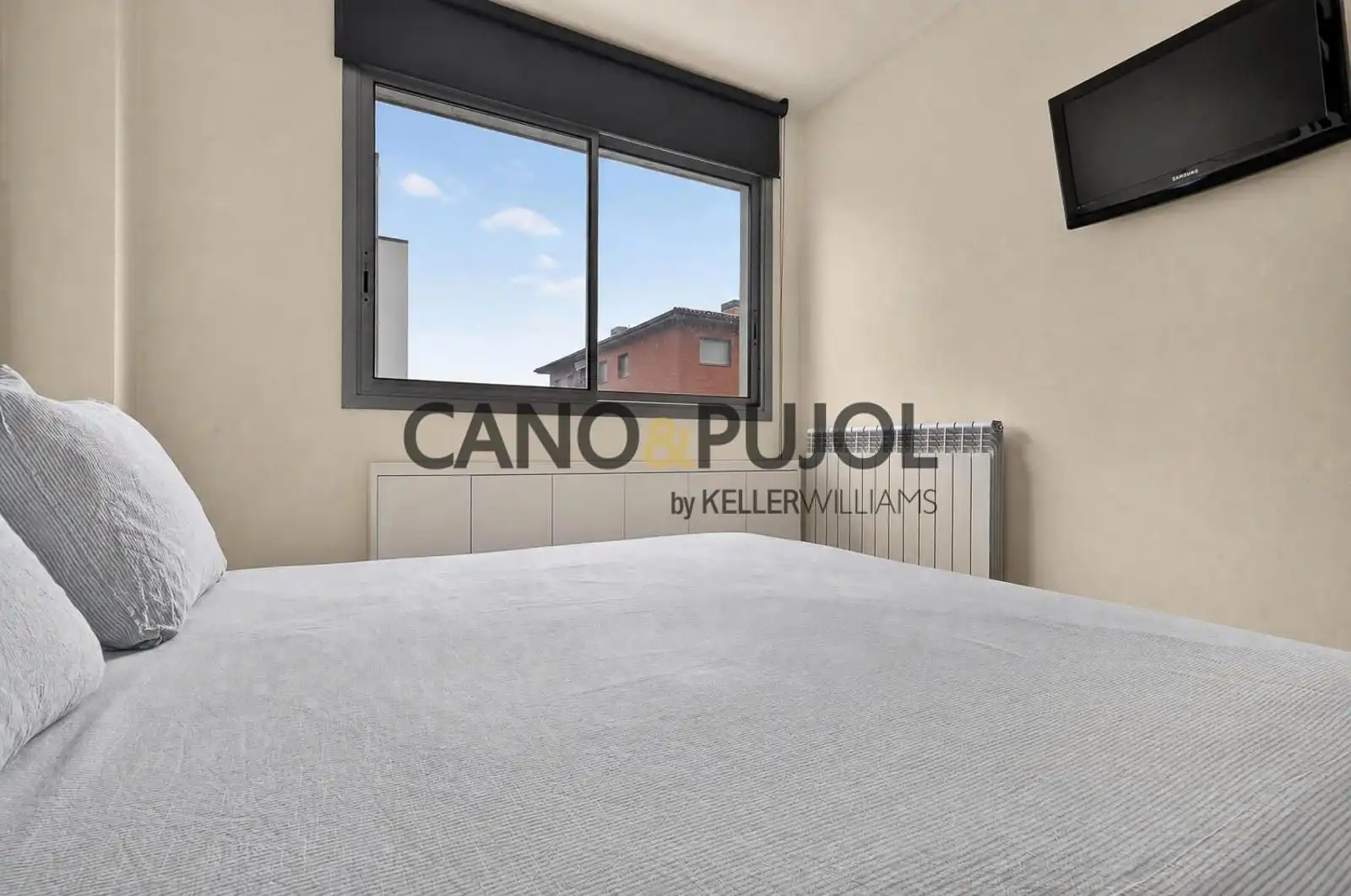 Dormitori de Pis en venda en Sant Cugat del Vallès amb Aire condicionat, Calefacció i Parquet