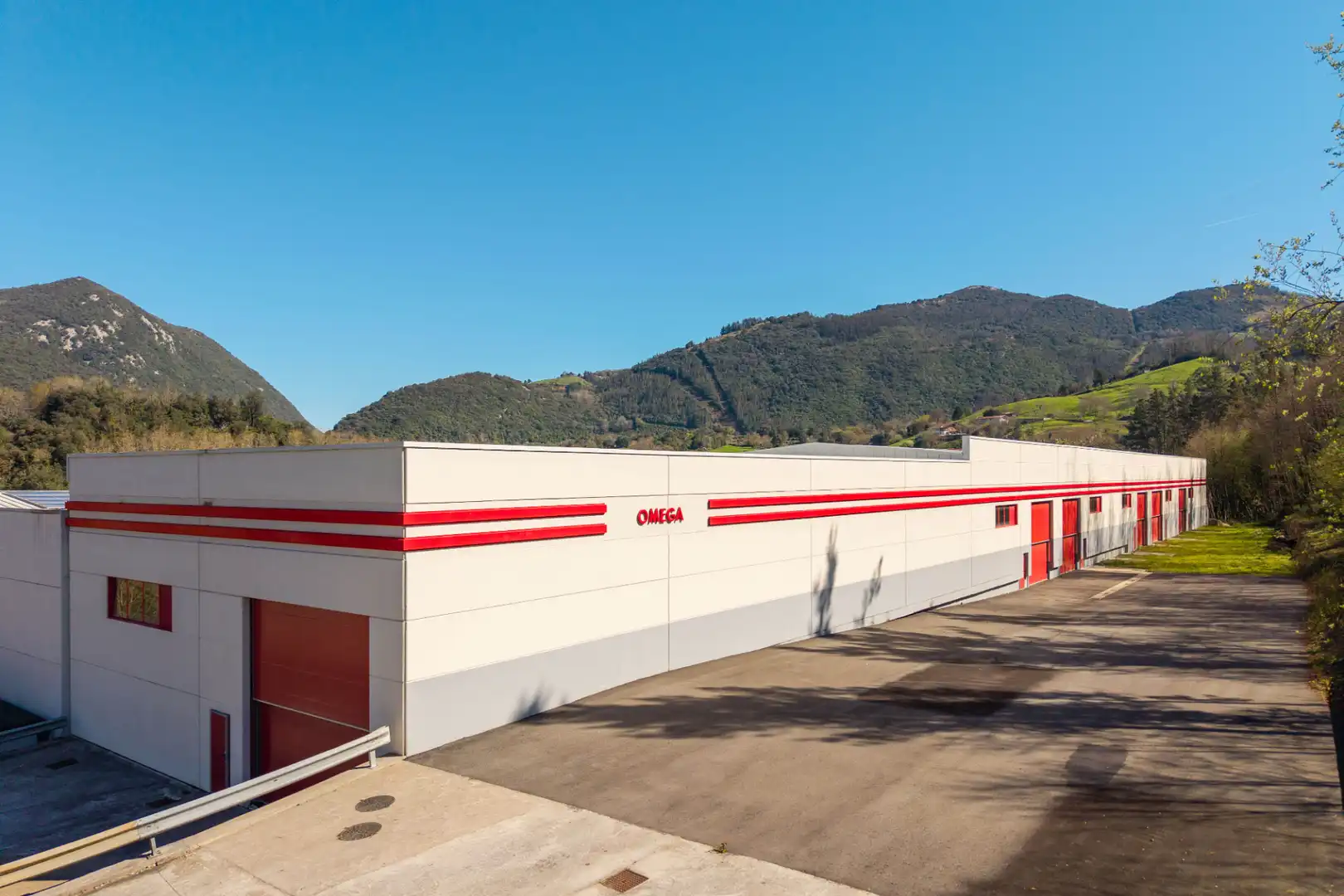 Vista exterior de Nave industrial en venta en Mendaro