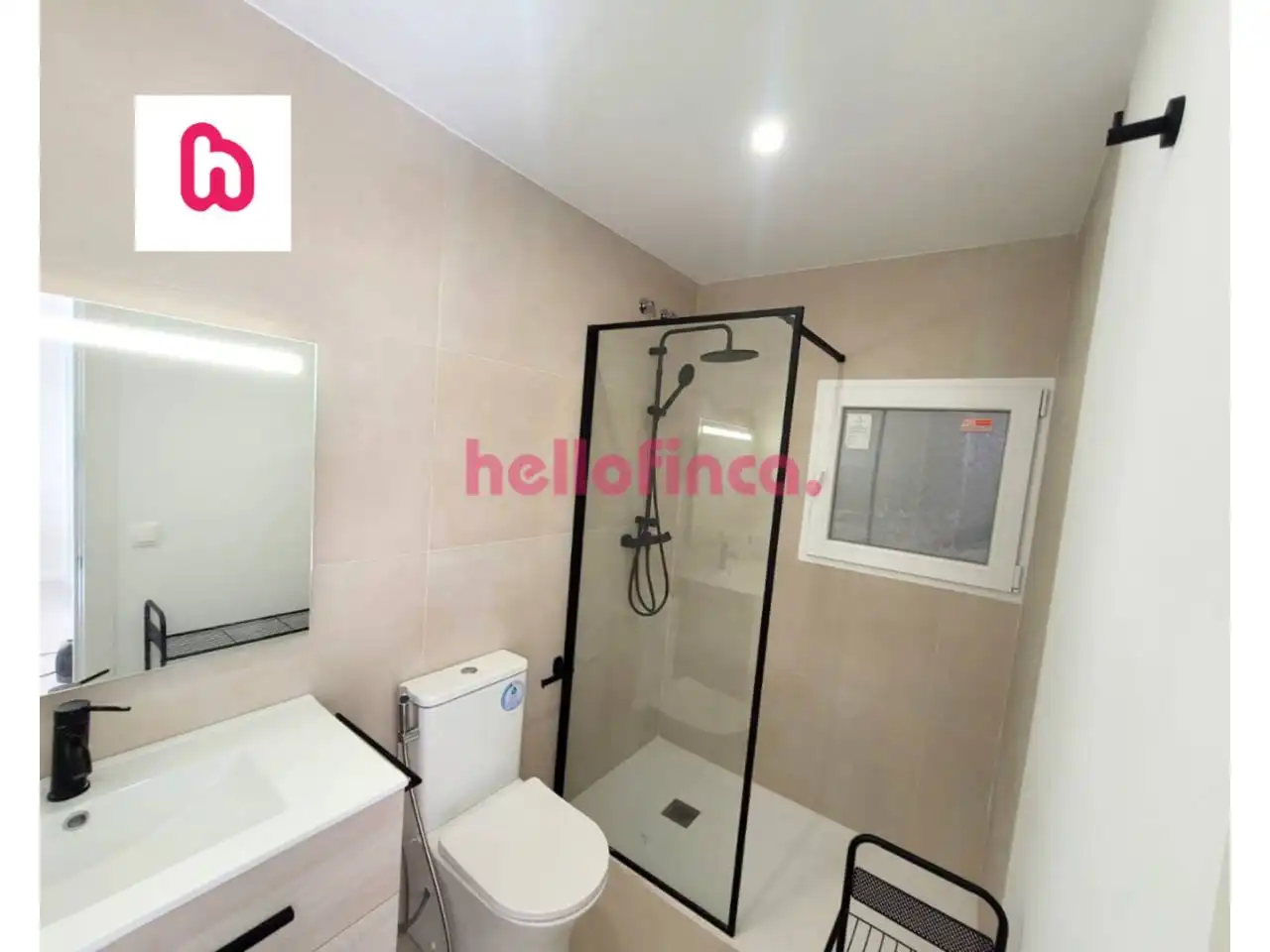 Baño de Piso en venta en Barcelona con Calefacción, Parquet y Terraza
