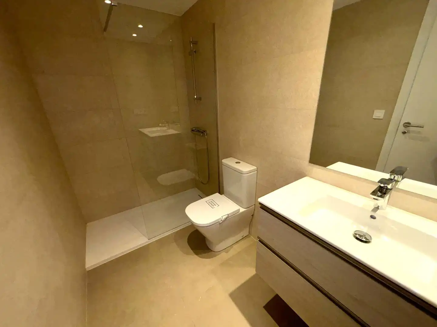 Bathroom of Flat for rent in Murcia  with Air Conditioner, Heating and Terrace