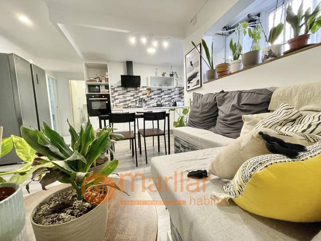 Piso en Venta en de Fluvià en Sant Martí de Provençals