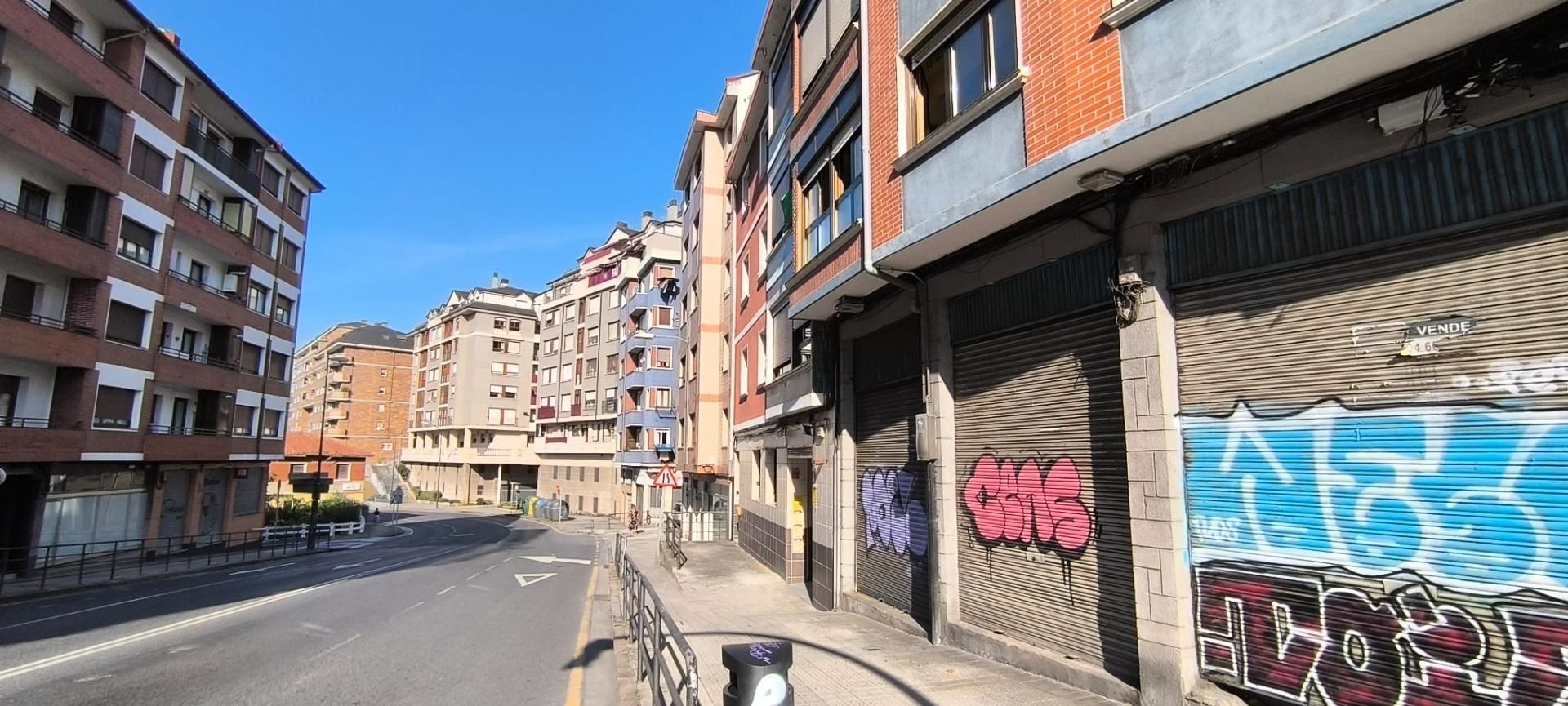 Vista exterior de Local en venda en Santurtzi 