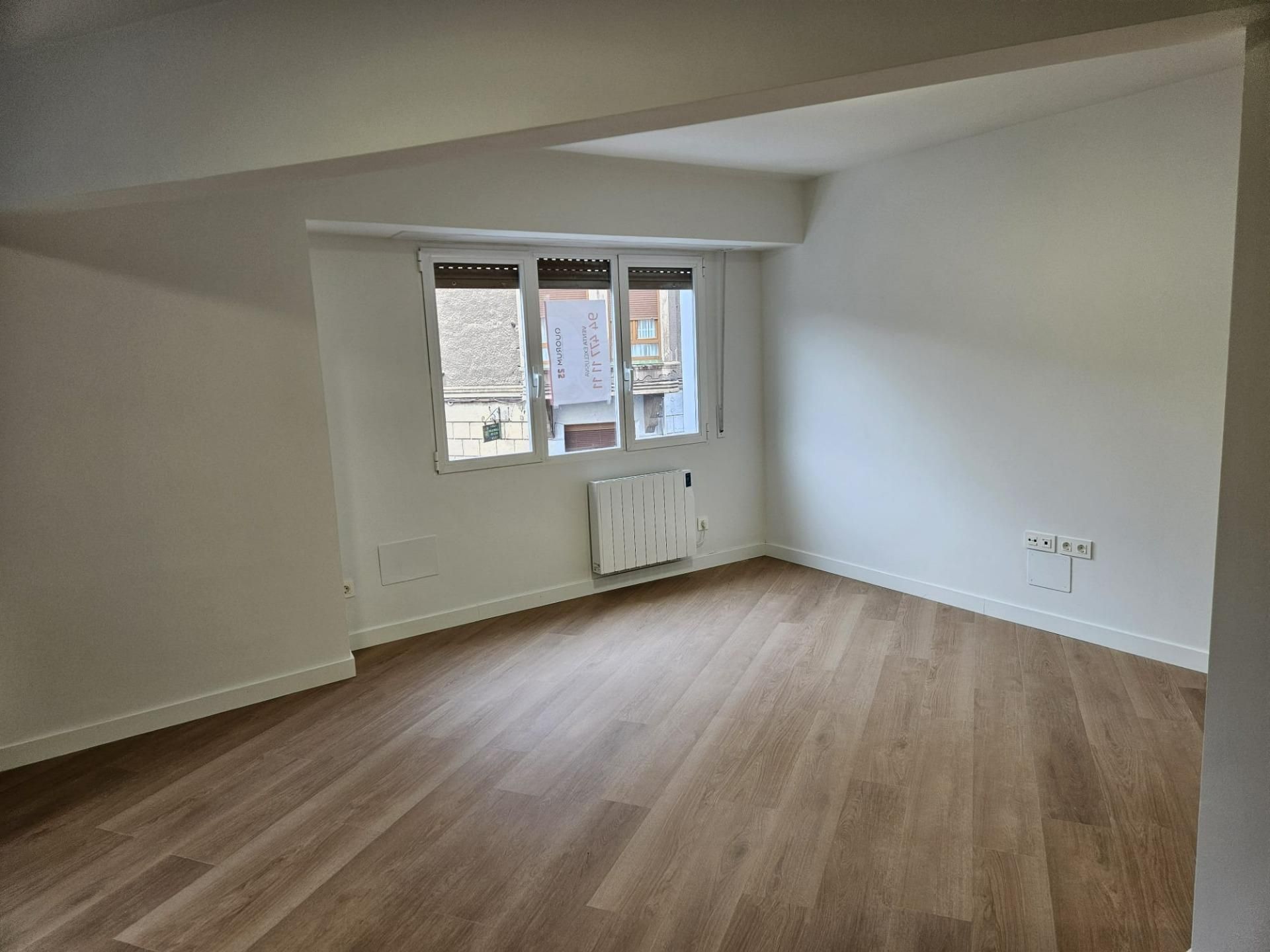 Schlafzimmer von Wohnung zum Verkauf in Sestao 