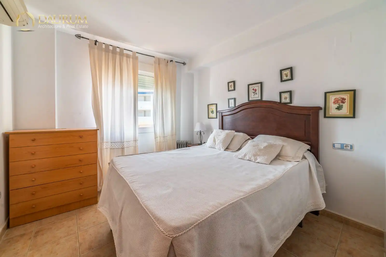 Habitación de Ático en venta en Isla Cristina con Aire acondicionado, Terraza y Trastero