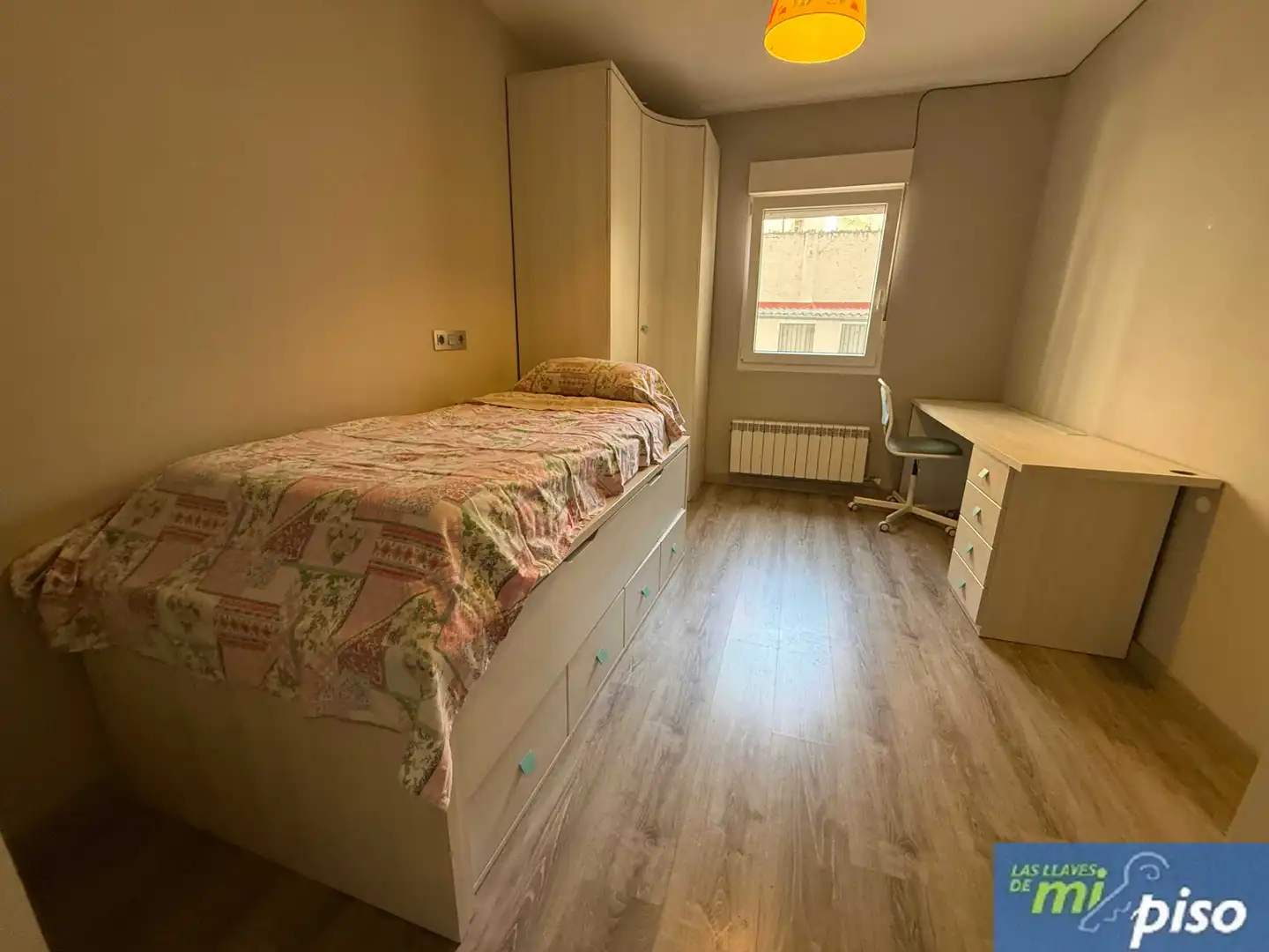 Habitación de Piso de alquiler en Valladolid con Calefacción, Parquet y Amueblado