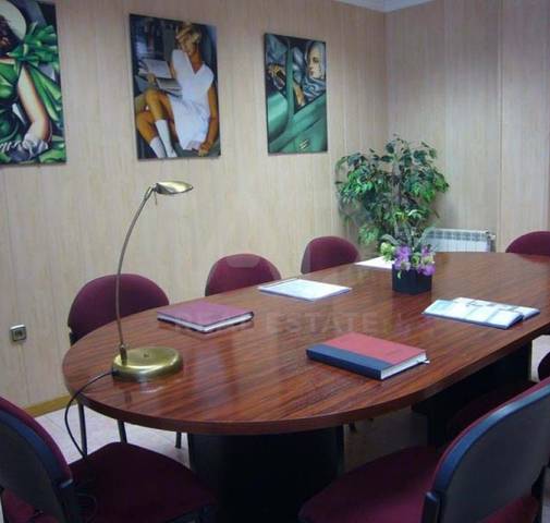 Local comercial en Alquiler en Centro