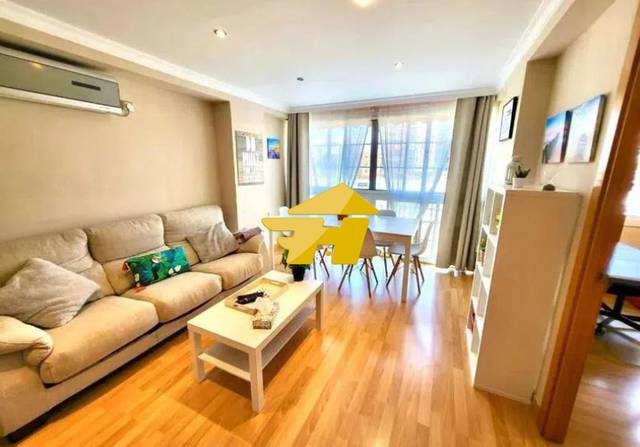 Piso en Alquiler en Calle Paco Miranda en Cristo de la Epidemia