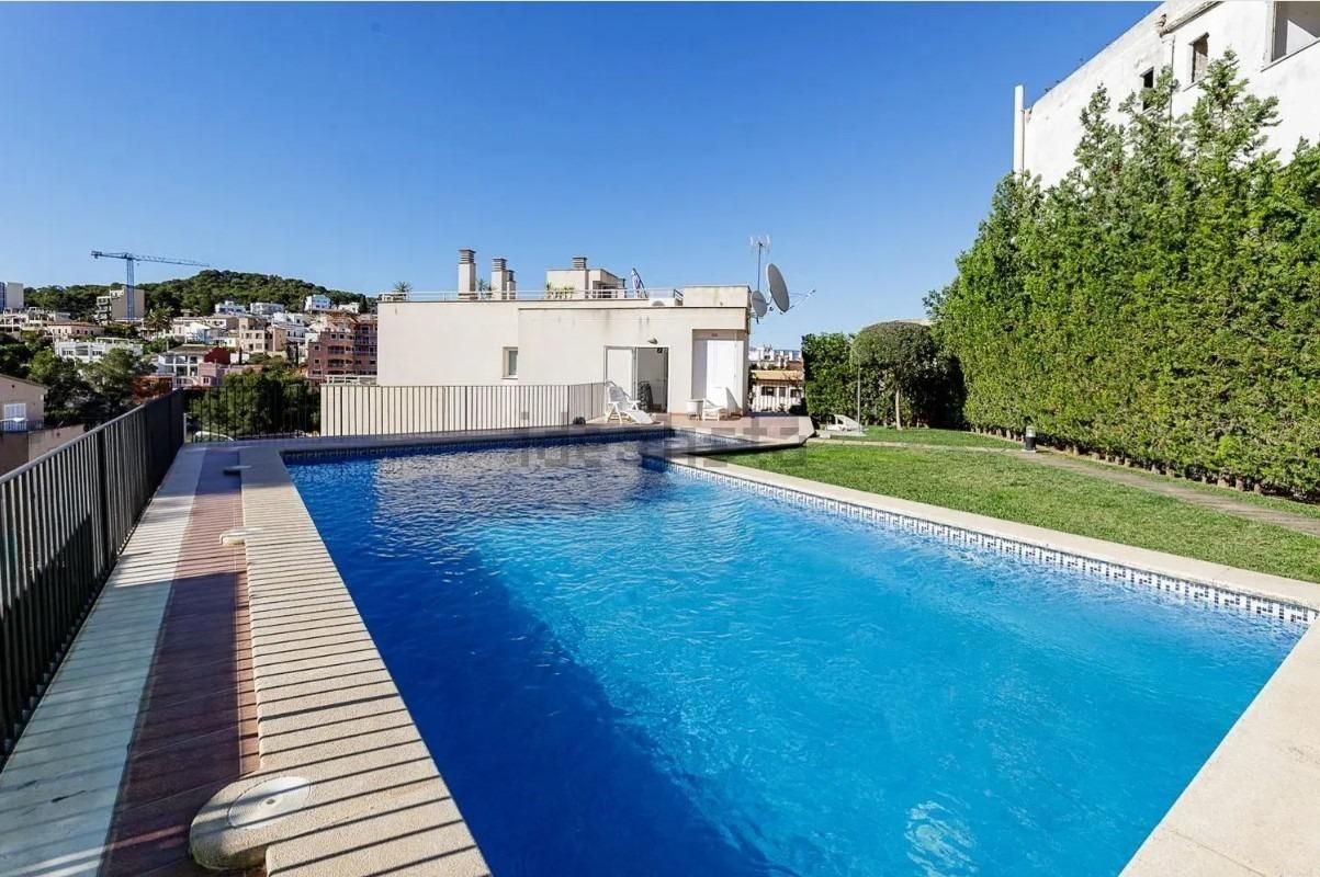 Swimming pool of Duplex to rent in  Palma de Mallorca  with Air Conditioner, Private garden and Terrace