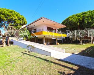 Jardí de Casa o xalet en venda en Cubelles amb Calefacció, Jardí privat i Terrassa