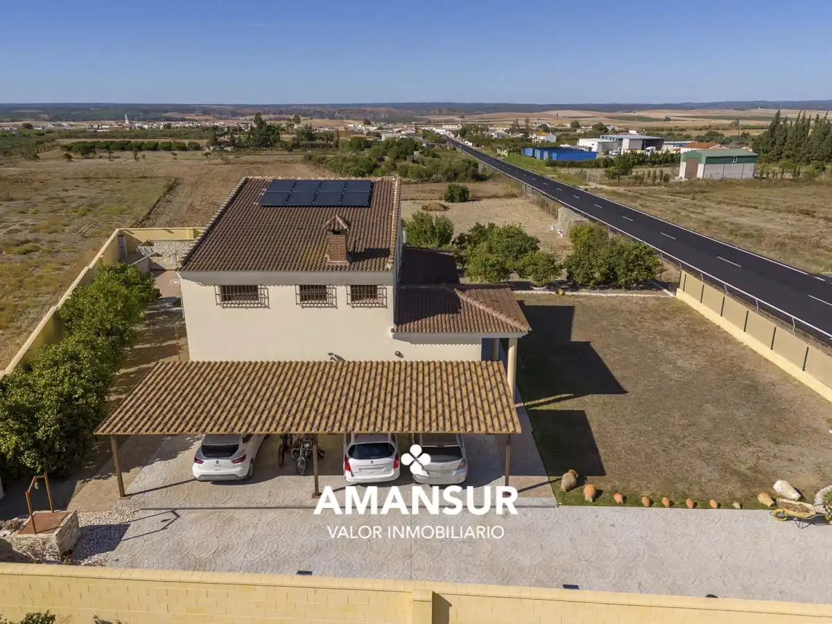 Casa o xalet en venda en Villarrasa amb Aire condicionat, Calefacció i Jardí privat