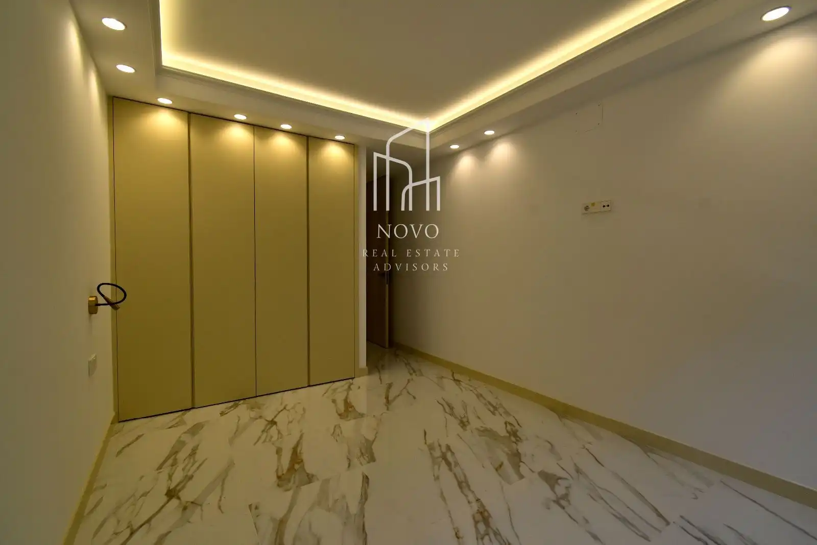 Piso en venta en Madrid con Calefacción, Horno y Lavadora