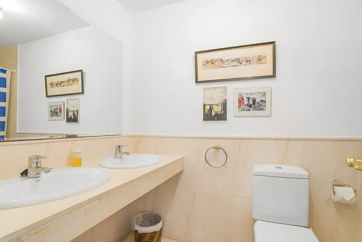Apartament amb piscina en venda a Calahonda, imagen 17