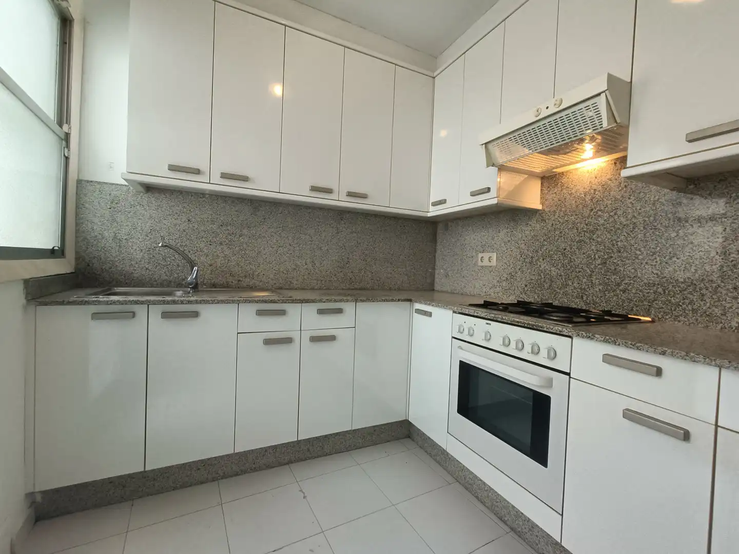 Flat for sale in Rúa do Brasil, Plaza España - Corte Inglés, Centro Urbano