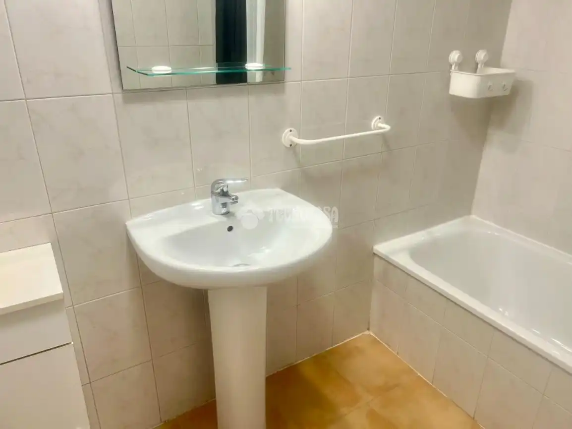 Bany de Casa adosada en venda en Alcalá de Henares amb Terrassa