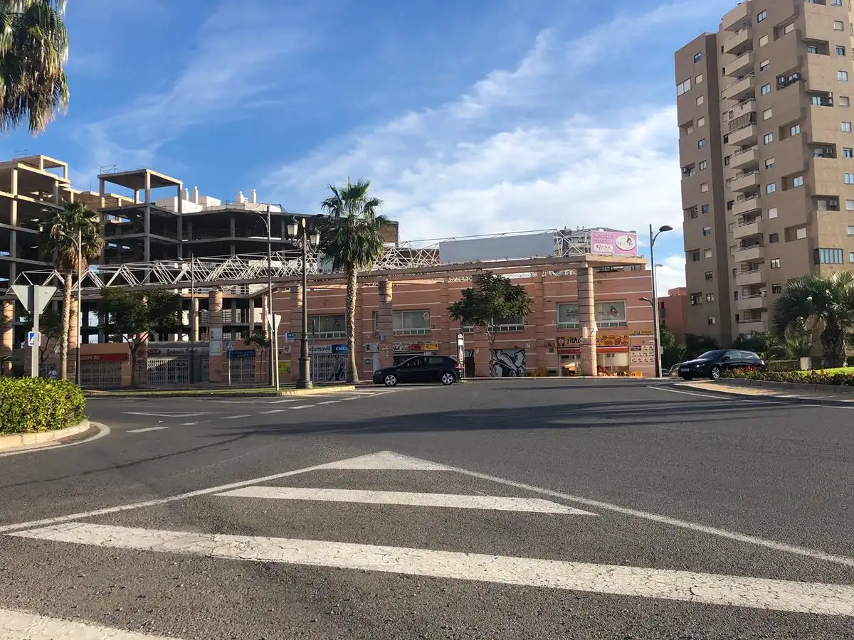 Local comercial en venta en Paseo de los Sauces, imagen 10