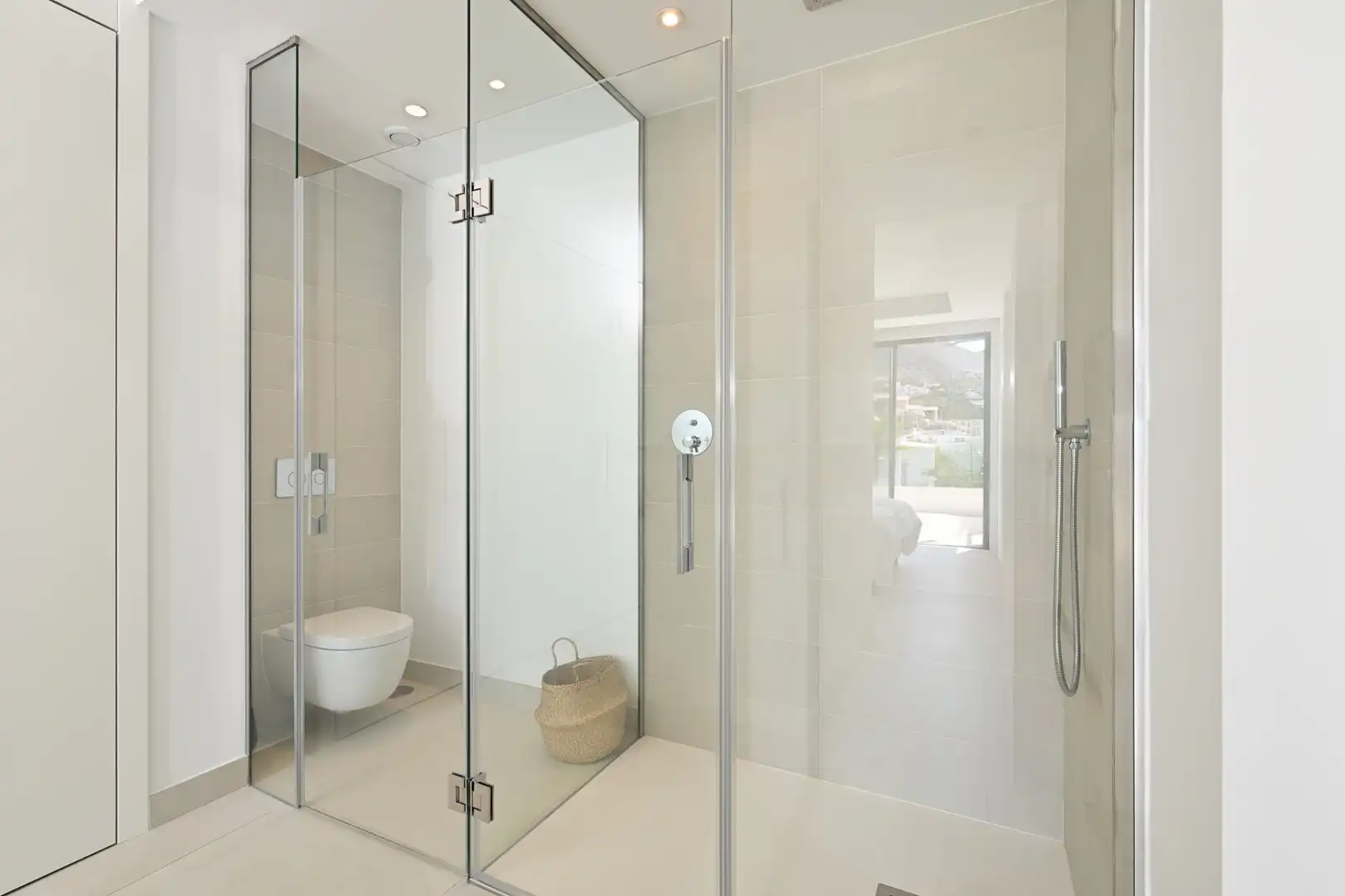 Bathroom of Houses for sale in Benalmádena  with Air Conditioner, Terrace and Storage room
