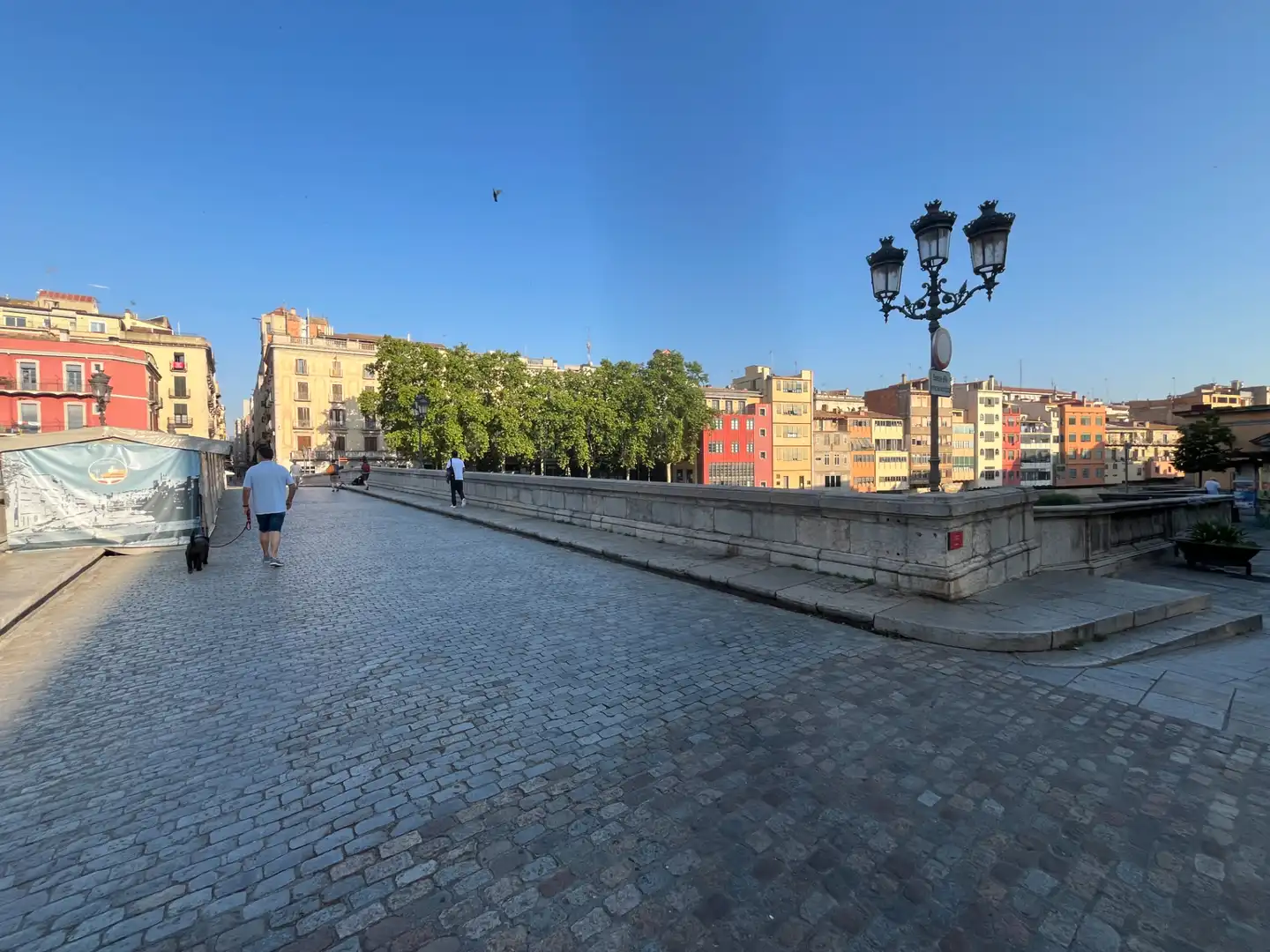 Außenansicht von Geschaftsraum zur Miete in Girona