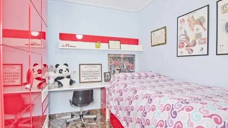 Dormitori de Casa o xalet en venda en Motril amb Aire condicionat i Balcó