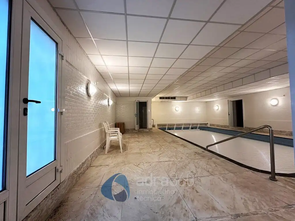 Swimming pool of Houses for sale in Lardero  with Air Conditioner, Heating and Private garden