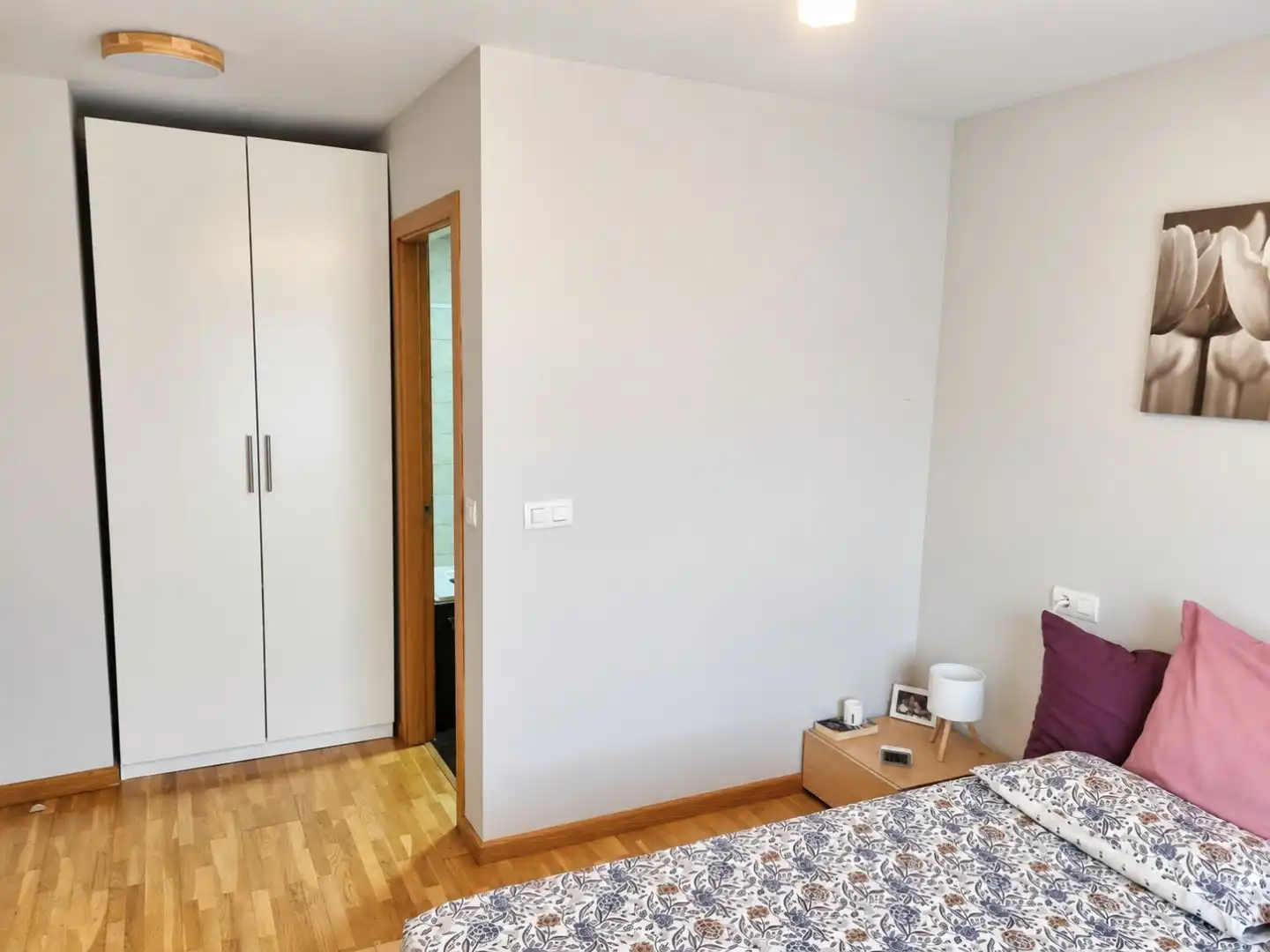 Dormitori de Pis de lloguer en Villaquilambre amb Terrassa i Balcó