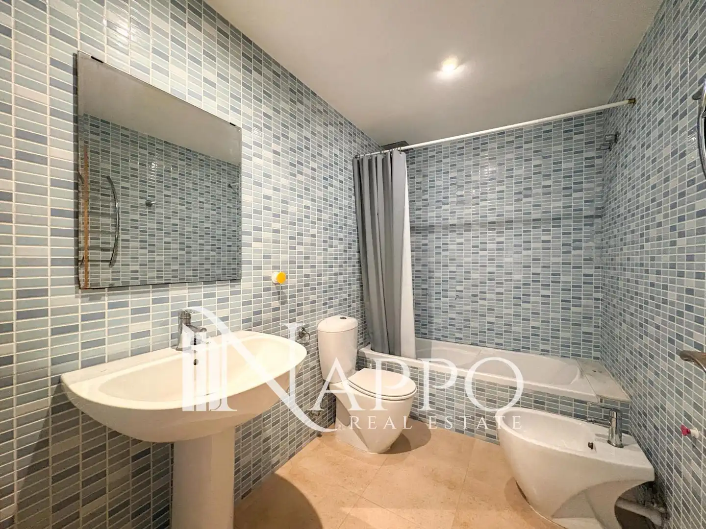 Baño de Piso en venta en  Palma de Mallorca con Aire acondicionado, Calefacción y Amueblado