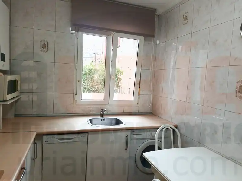Cocina de Piso en venta en Oviedo  con Calefacción, Amueblado y Horno