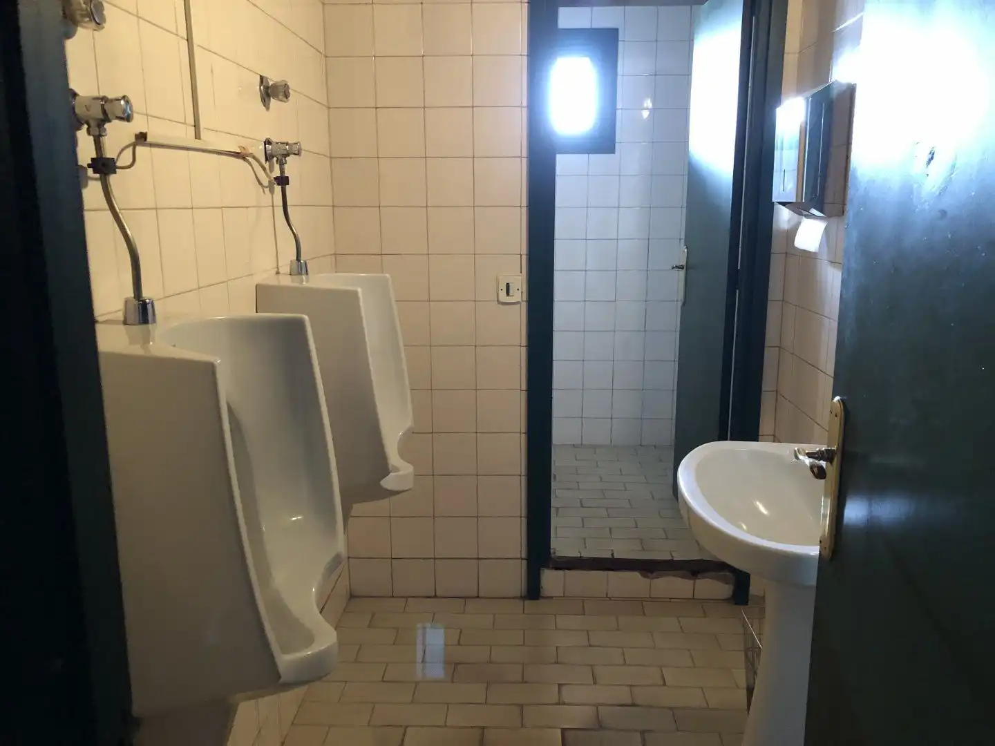 Bathroom of Flat for sale in Torrecaballeros  with Heating
