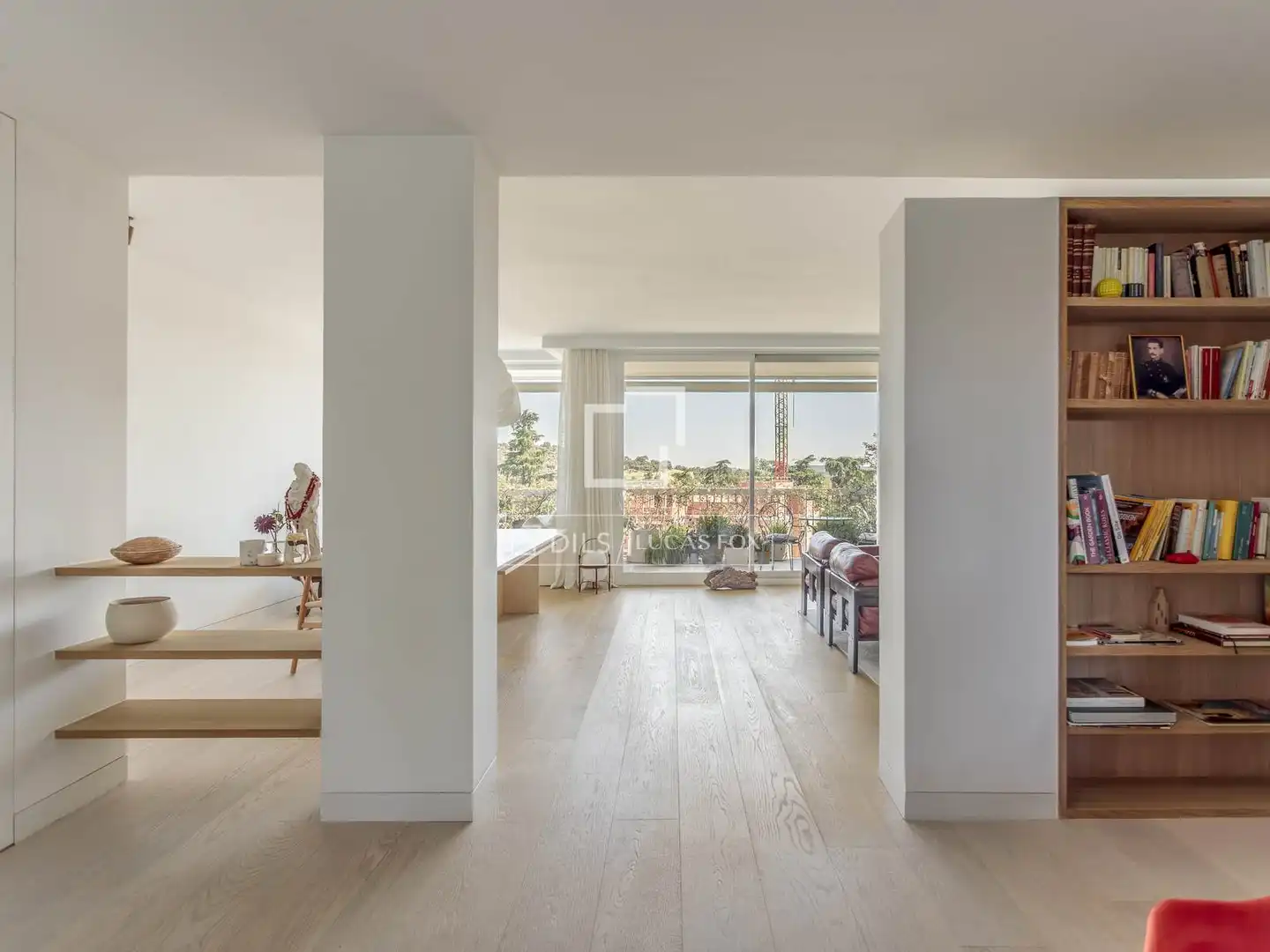 Living room of Flat for rent in Madrid  with Air Conditioner, Heating and Private garden