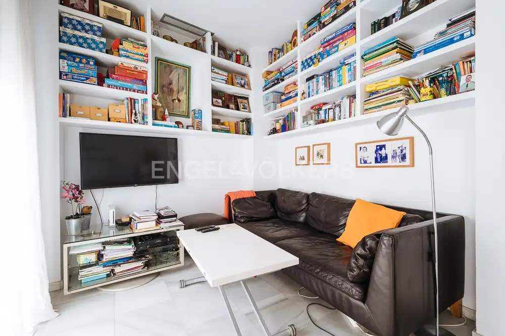 Sala d'estar de Casa o xalet en venda en Sevilla amb Aire condicionat, Calefacció i Balcó