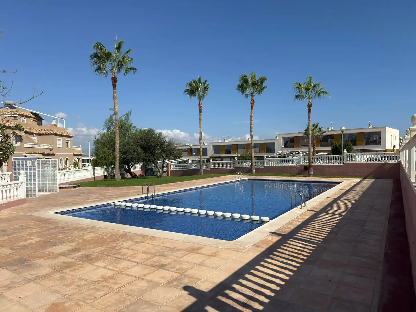 Bungalow amb terrassa en venda a Calle CRETA