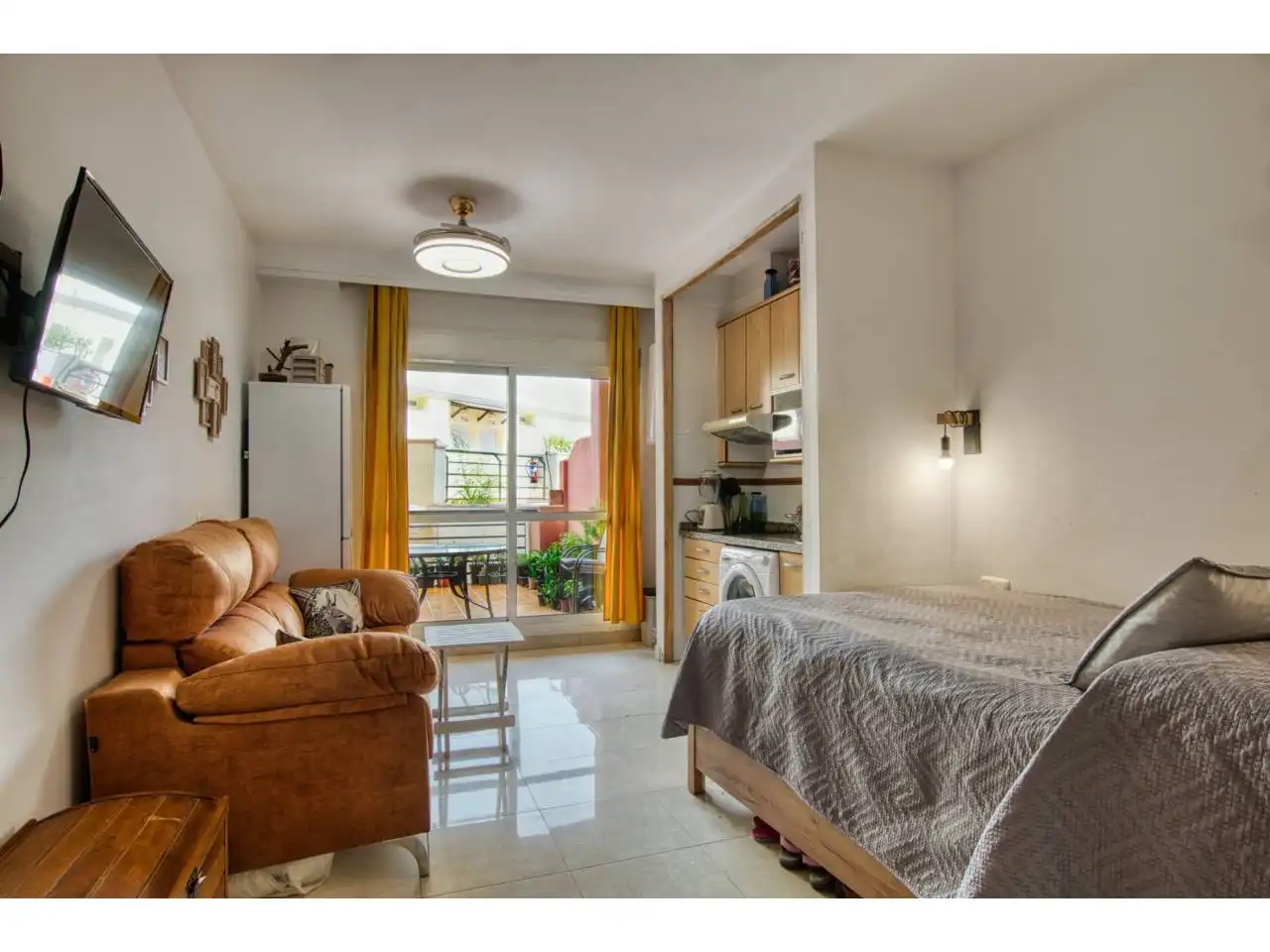 Bedroom of Study for sale in Rincón de la Victoria  with Air Conditioner, Terrace and Community pool