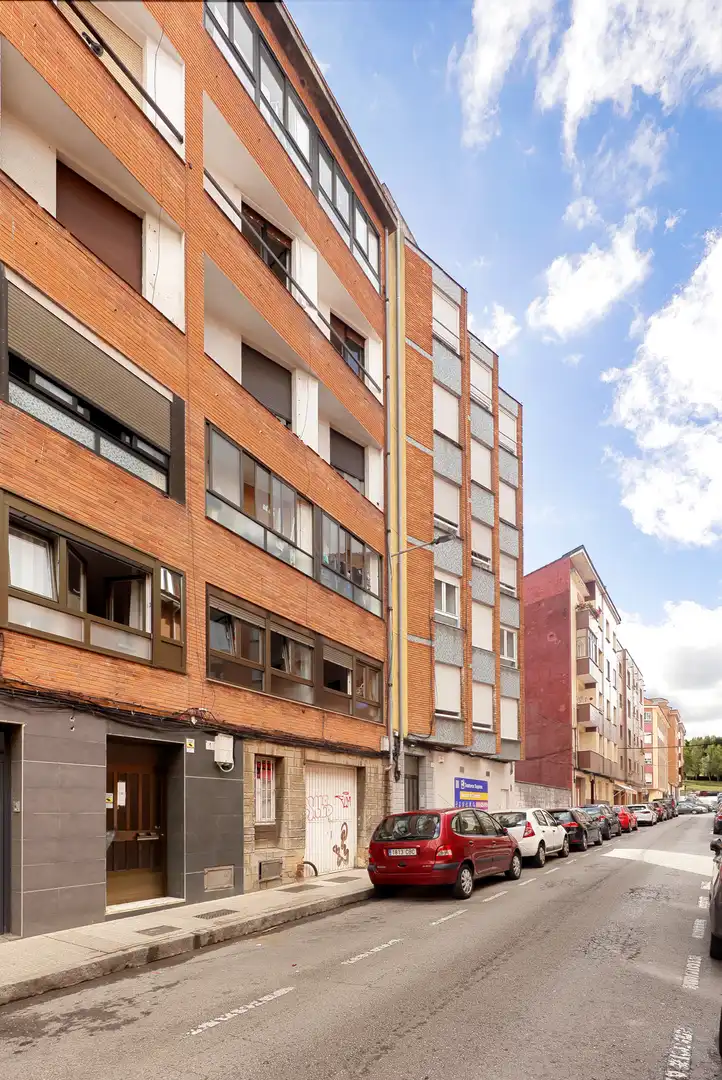 Vista exterior de Pis en venda en Gijón  amb Calefacció i Terrassa