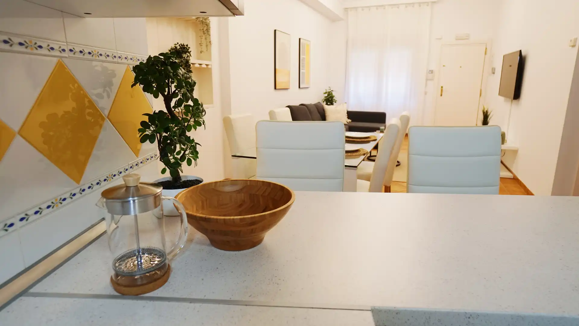 Sala d'estar de Apartament de lloguer en Benahavís amb Aire condicionat, Moblat i Forn