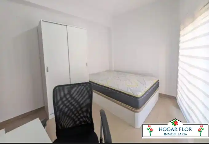 Bedroom of Flat for sale in Salamanca  with Heating and Balcony