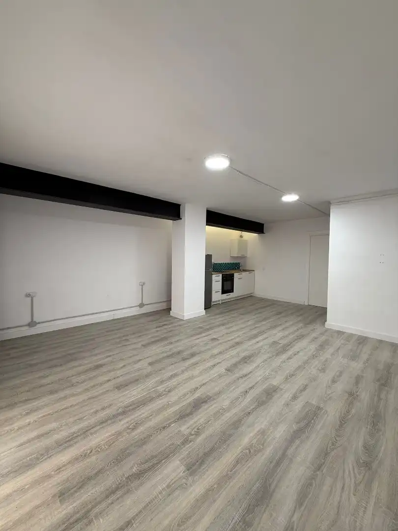 Estudio en venta en Badalona con Parquet, Horno y Alarma