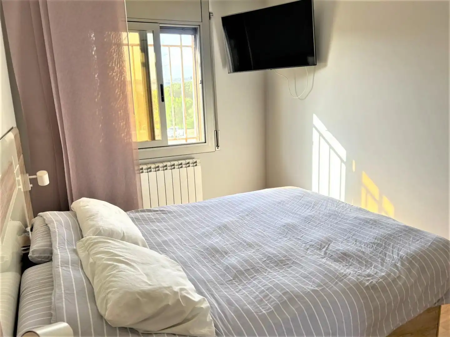 Bedroom of Flat for sale in Terrassa  with Heating and Parquet flooring