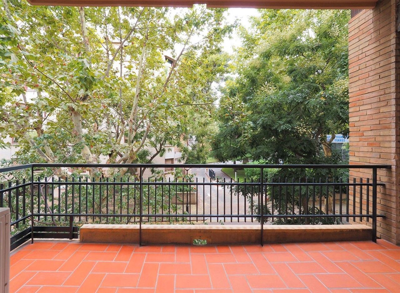 Flat for sale in Les Tres Torres, Sarrià - Sant Gervasi,  Barcelona Capital