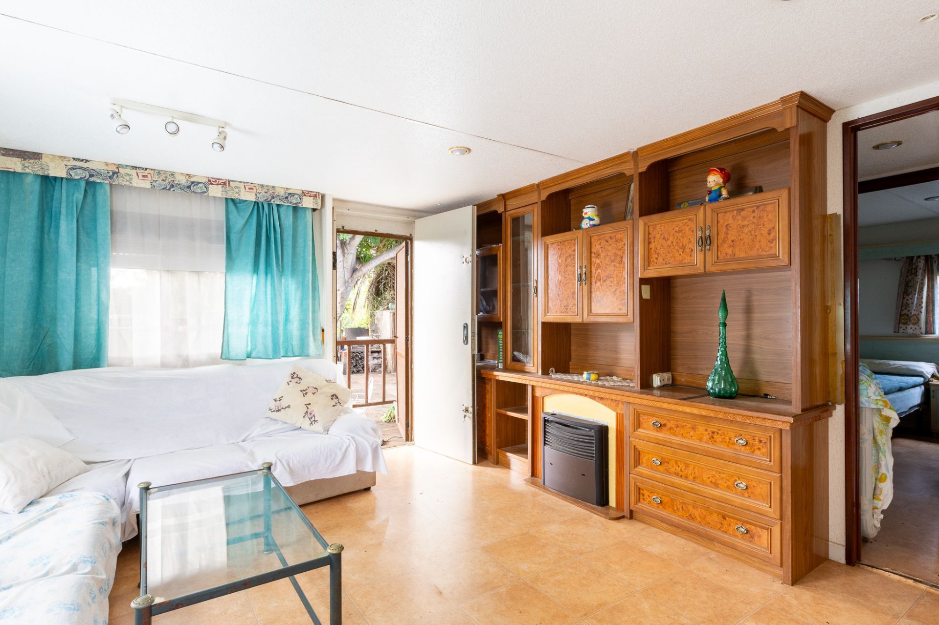 Dormitori de Finca rústica en venda en Alzira amb Terrassa, Traster i Piscina